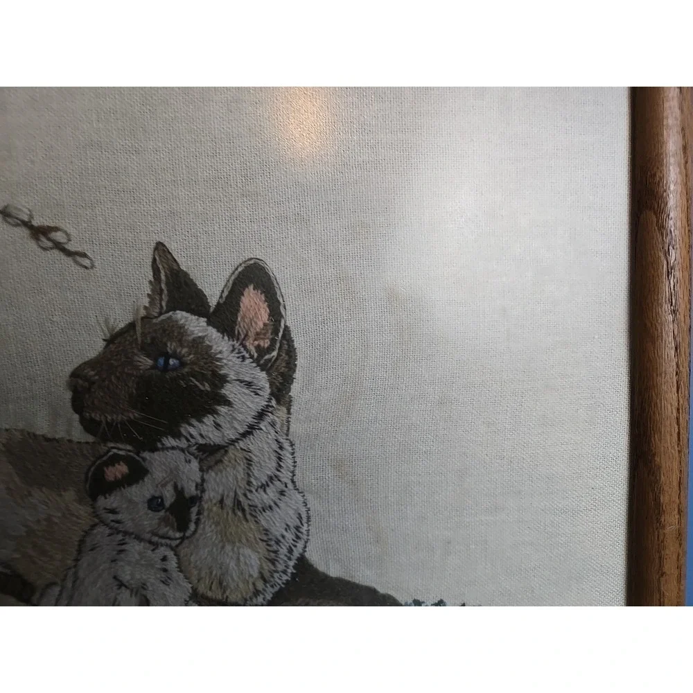 Mother's Pride Siamese Cat & Kittens Crewel Embroidery Completed Framed 21x17.5